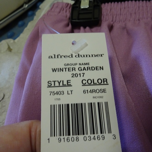 Alfred Dunner Size 10 M Lavender Pants-NEW - Picture 5 of 8